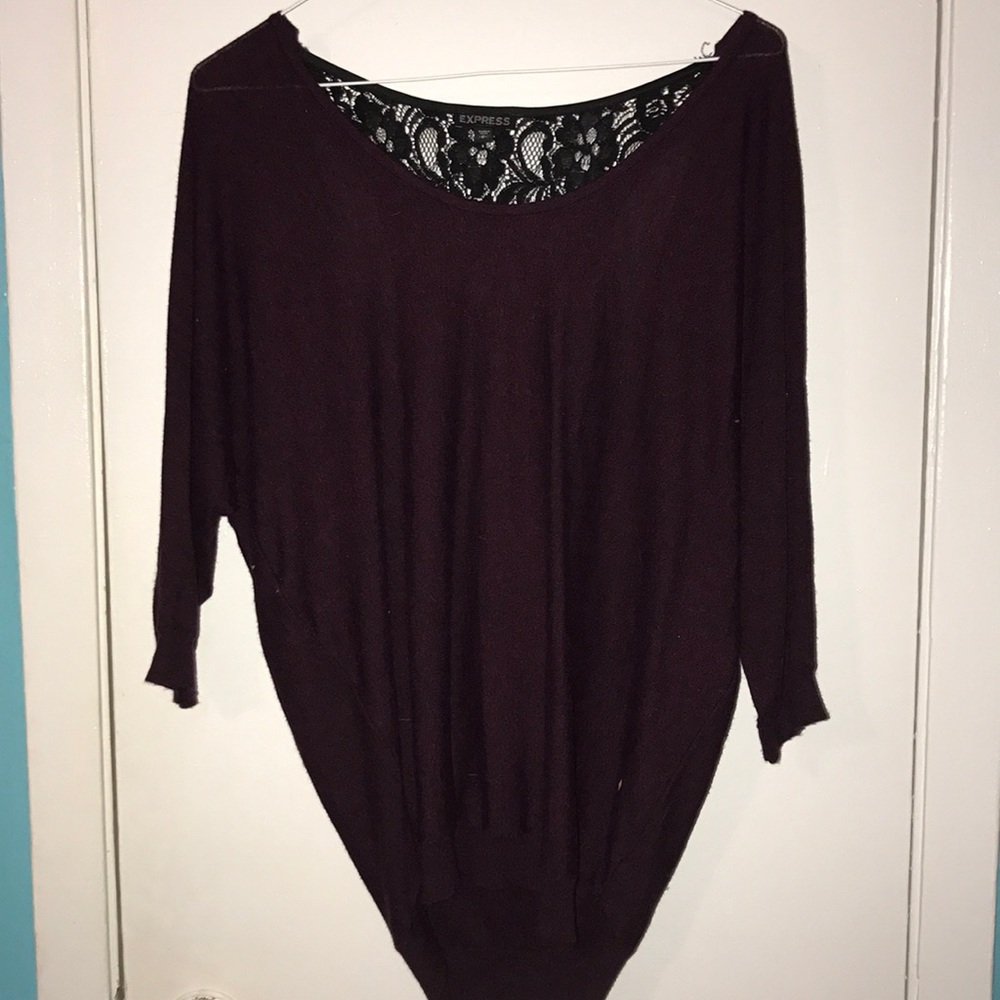 Maroon sweater